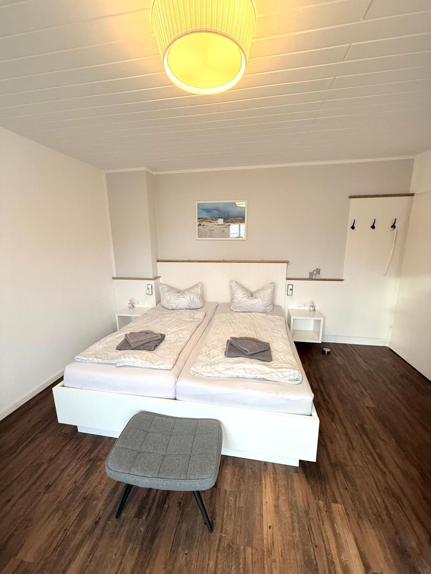 Hotel Garni Seeluft Buesum Екстер'єр фото