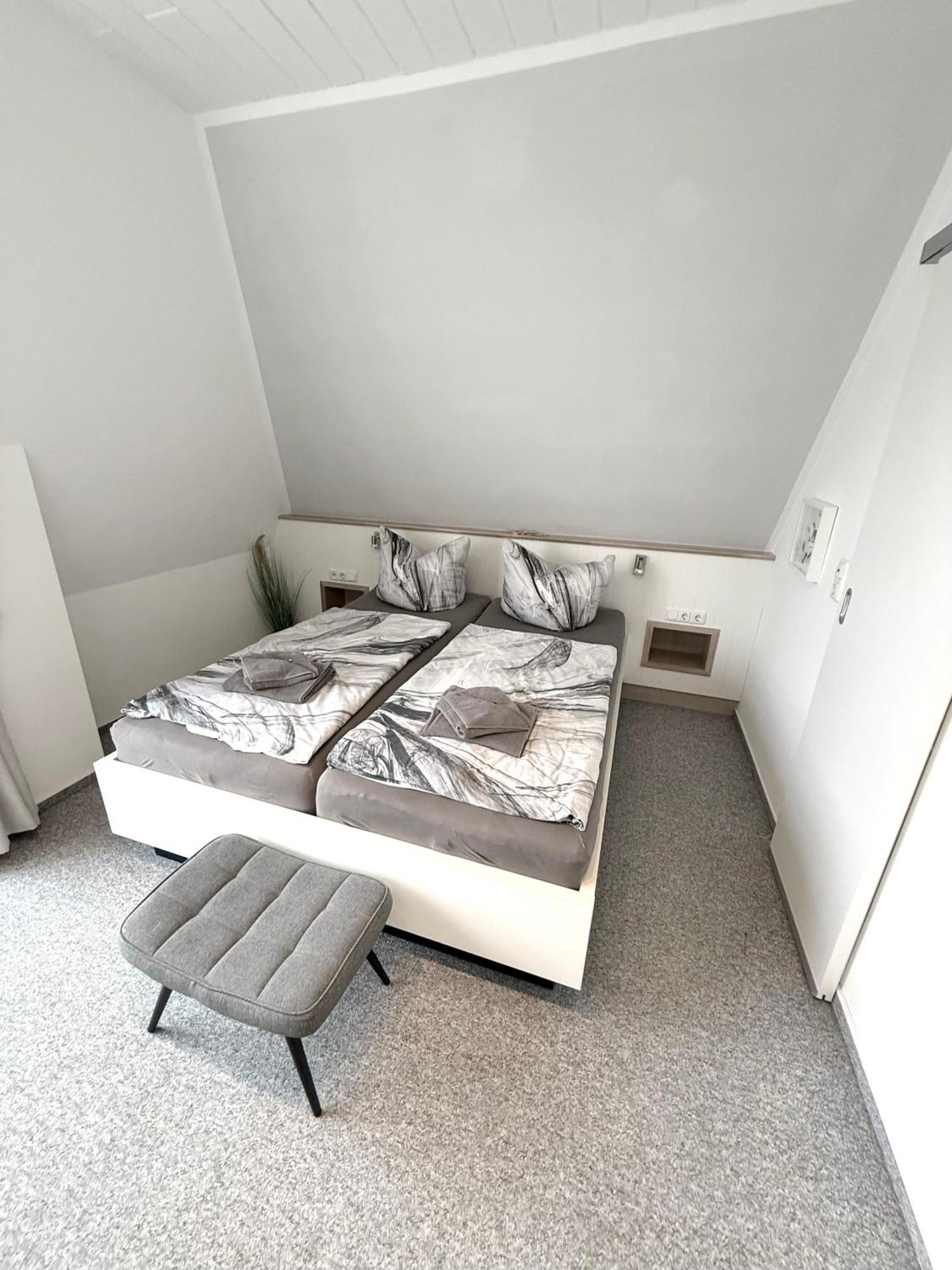 Hotel Garni Seeluft Buesum Екстер'єр фото